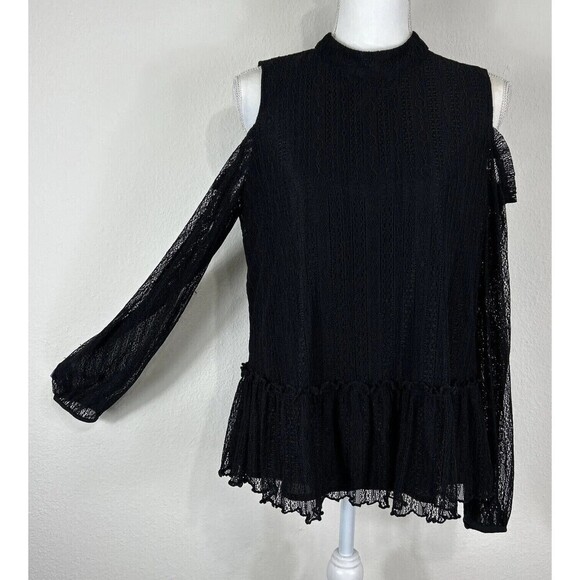 Ro & De Black Lace Cold Shoulder Blouse Size Medium - Picture 8 of 12